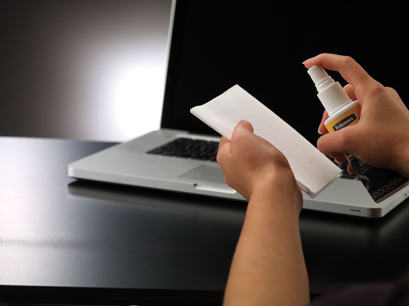 чистка монитора