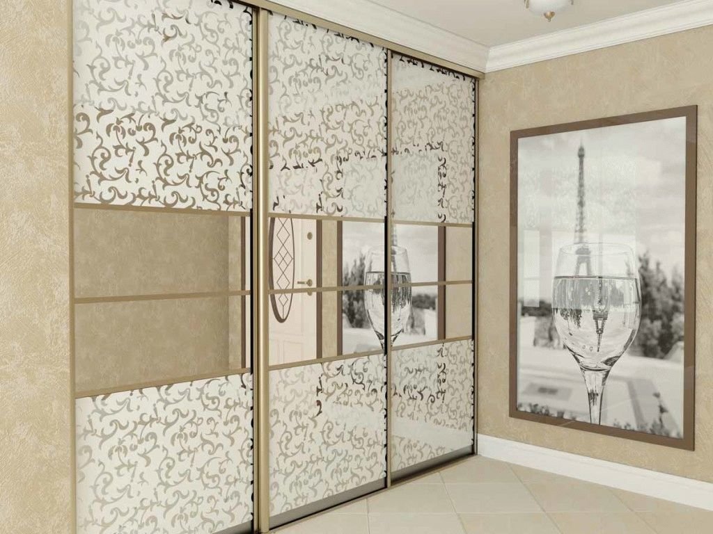 декор шкафа зеркалом