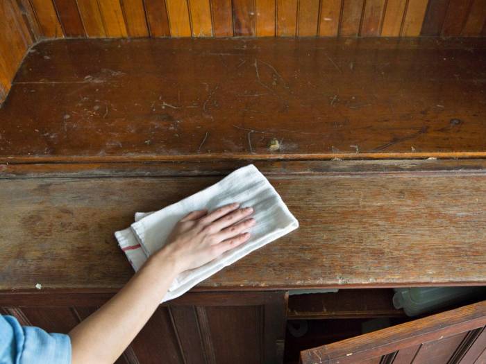 отмывания поверхности шкафа