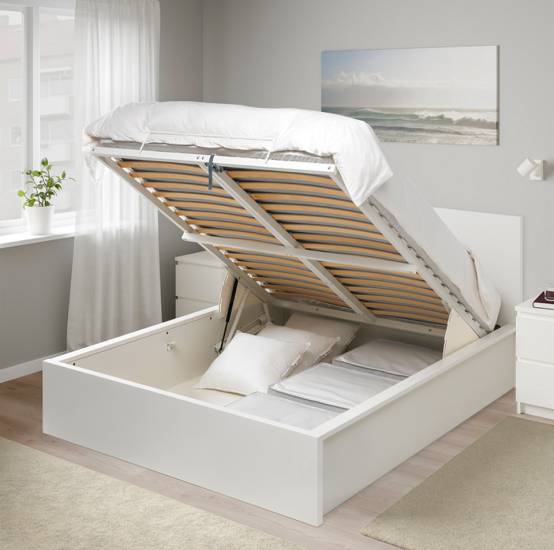 площадь под кроватью