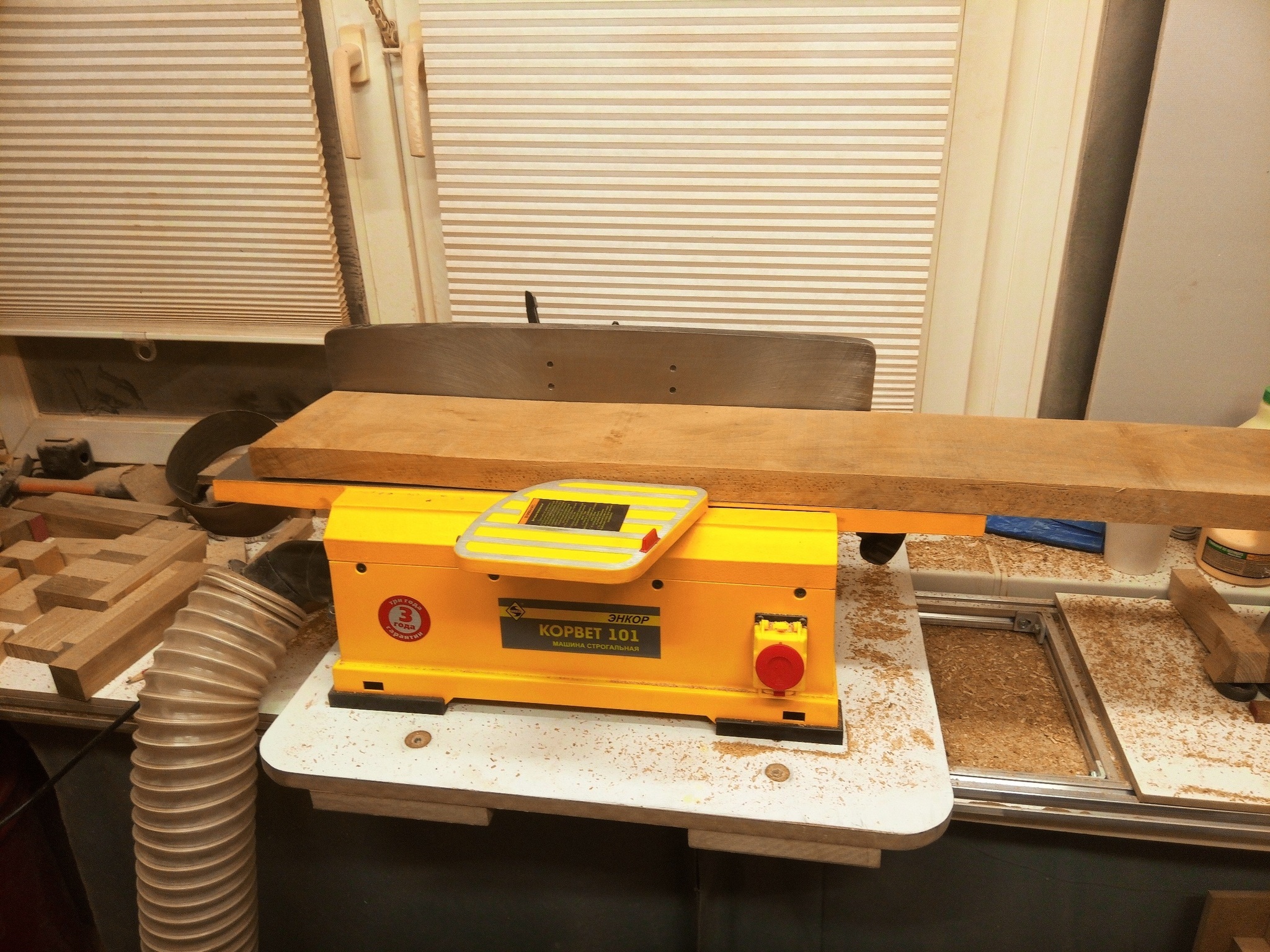 выпиливание деталей кресла