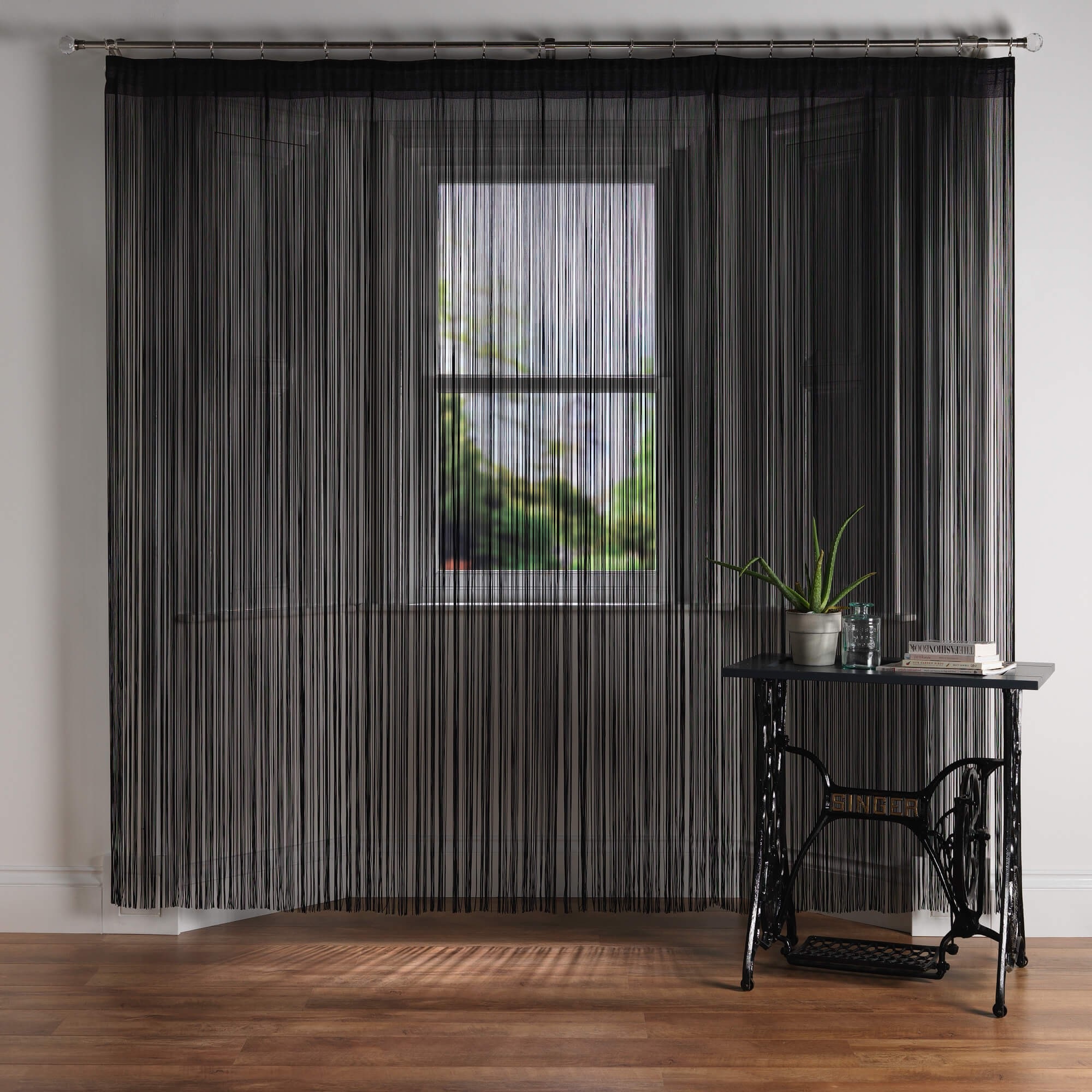 как повесить шторы