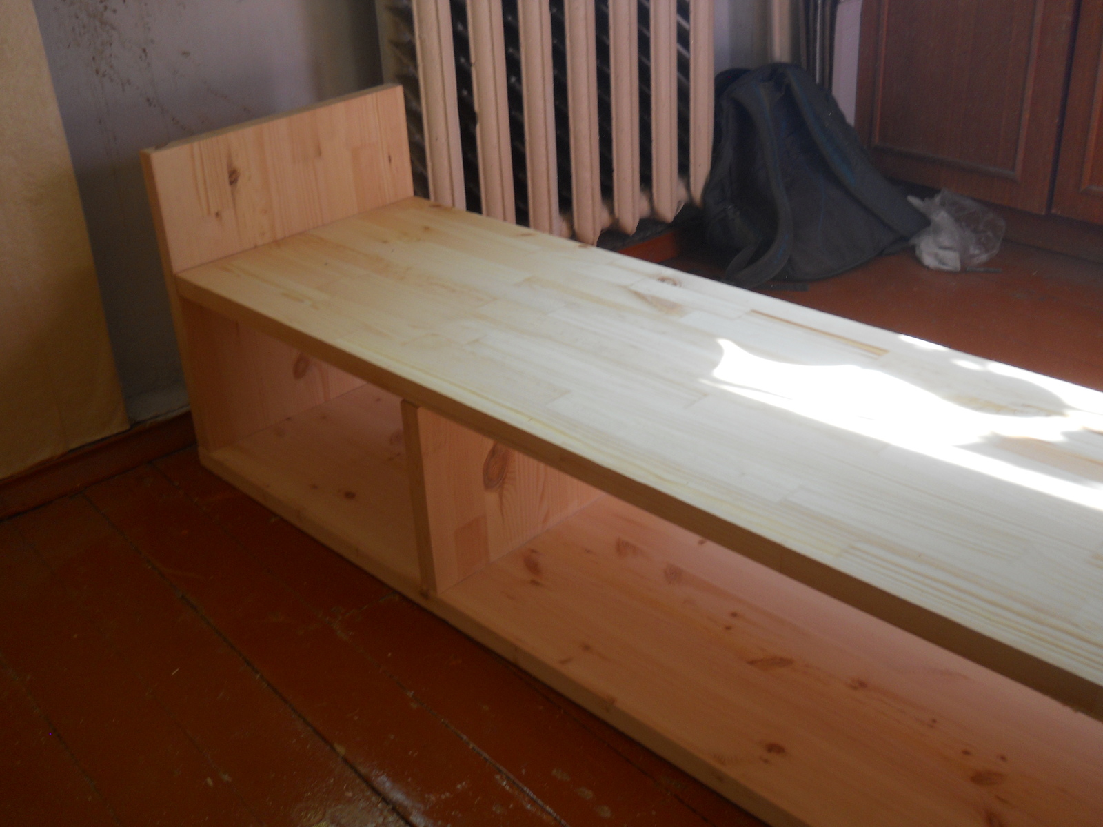 Полочка под аквариум