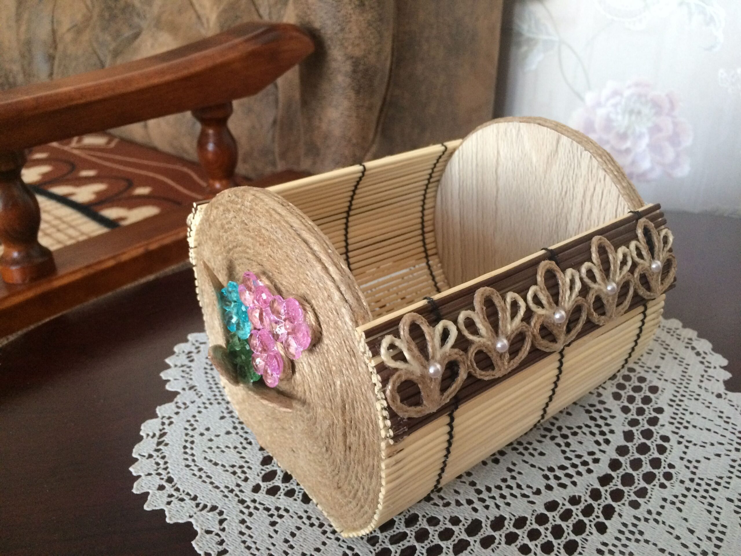 плюсы газетницы