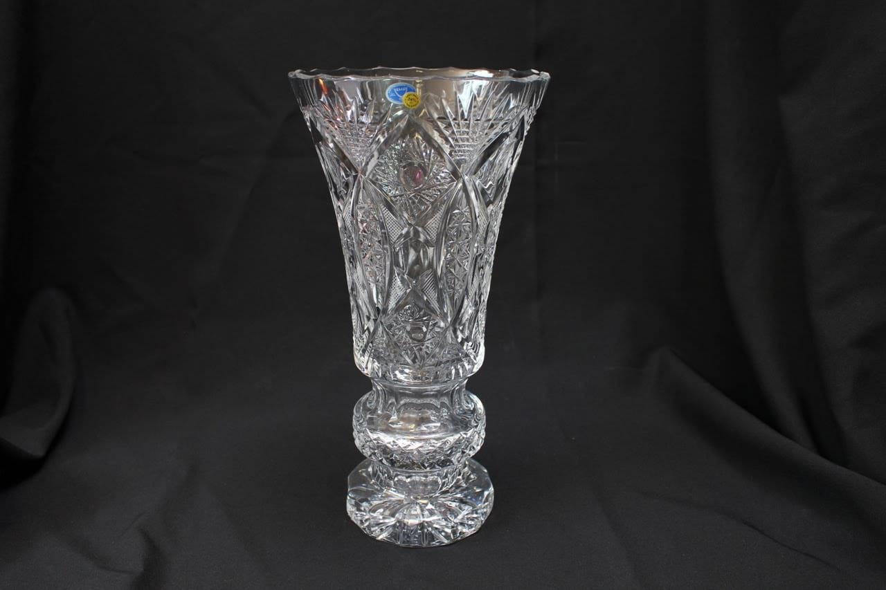 мытье хрусталя горячей водой