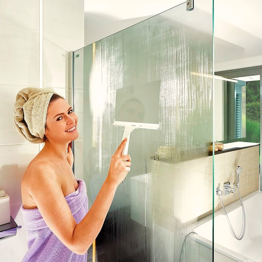 пластиковая штора для ванной комнаты