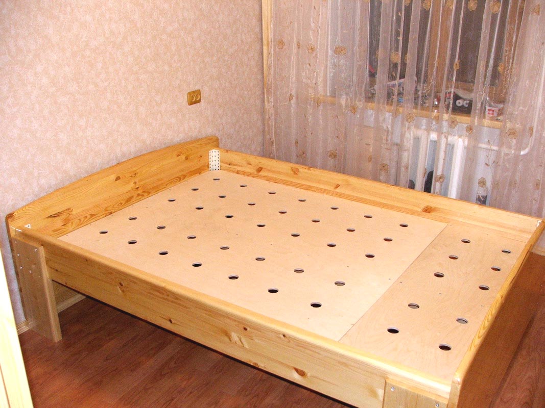 опорой для матраса