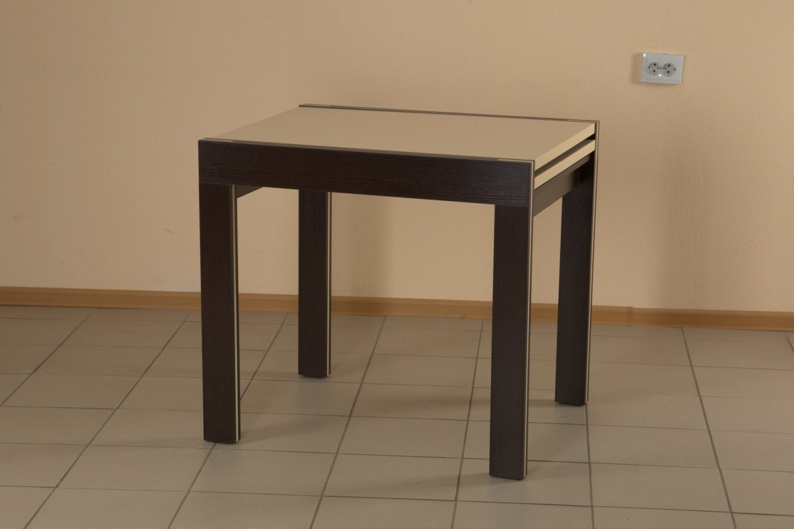 выбор стола на кухню