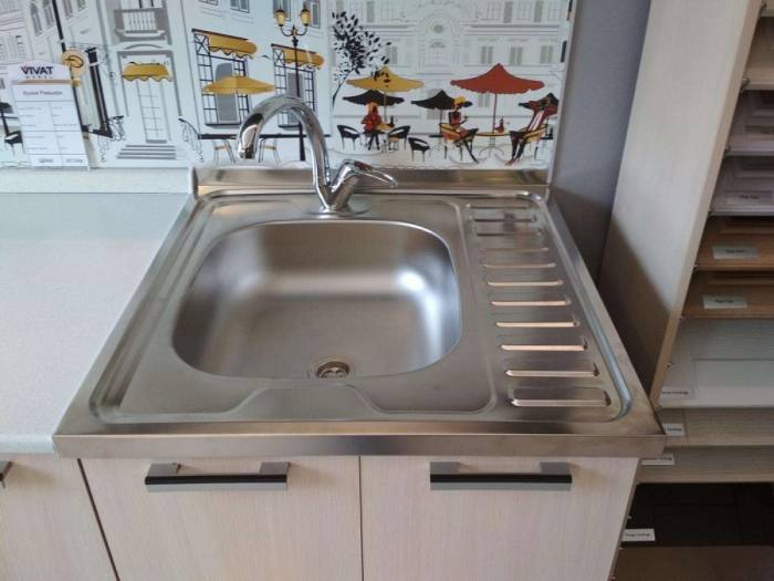 кухонная мойка с тумбой фото дизайн