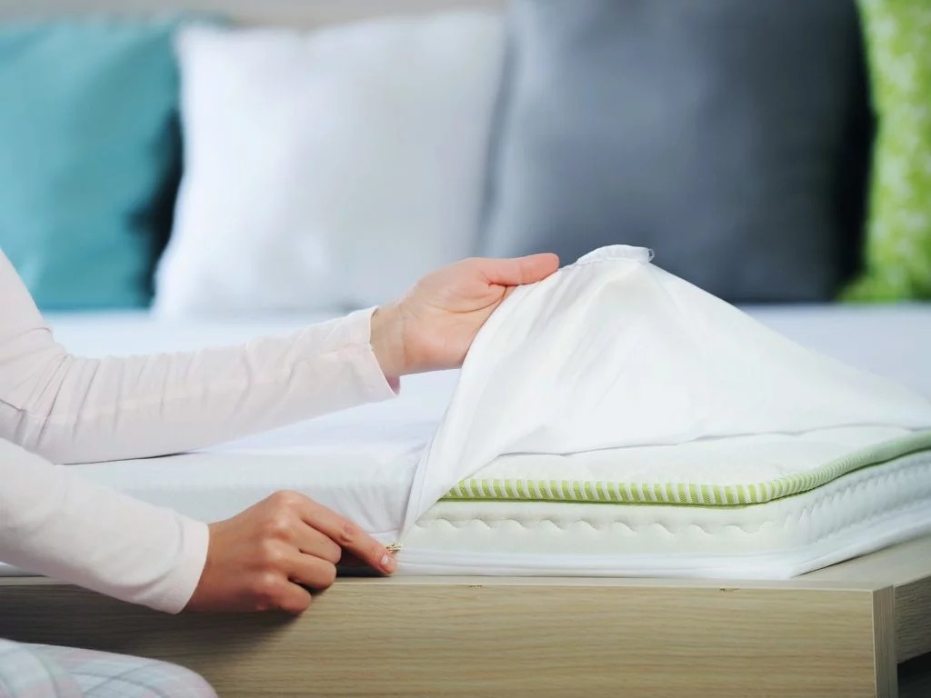 наматрасник