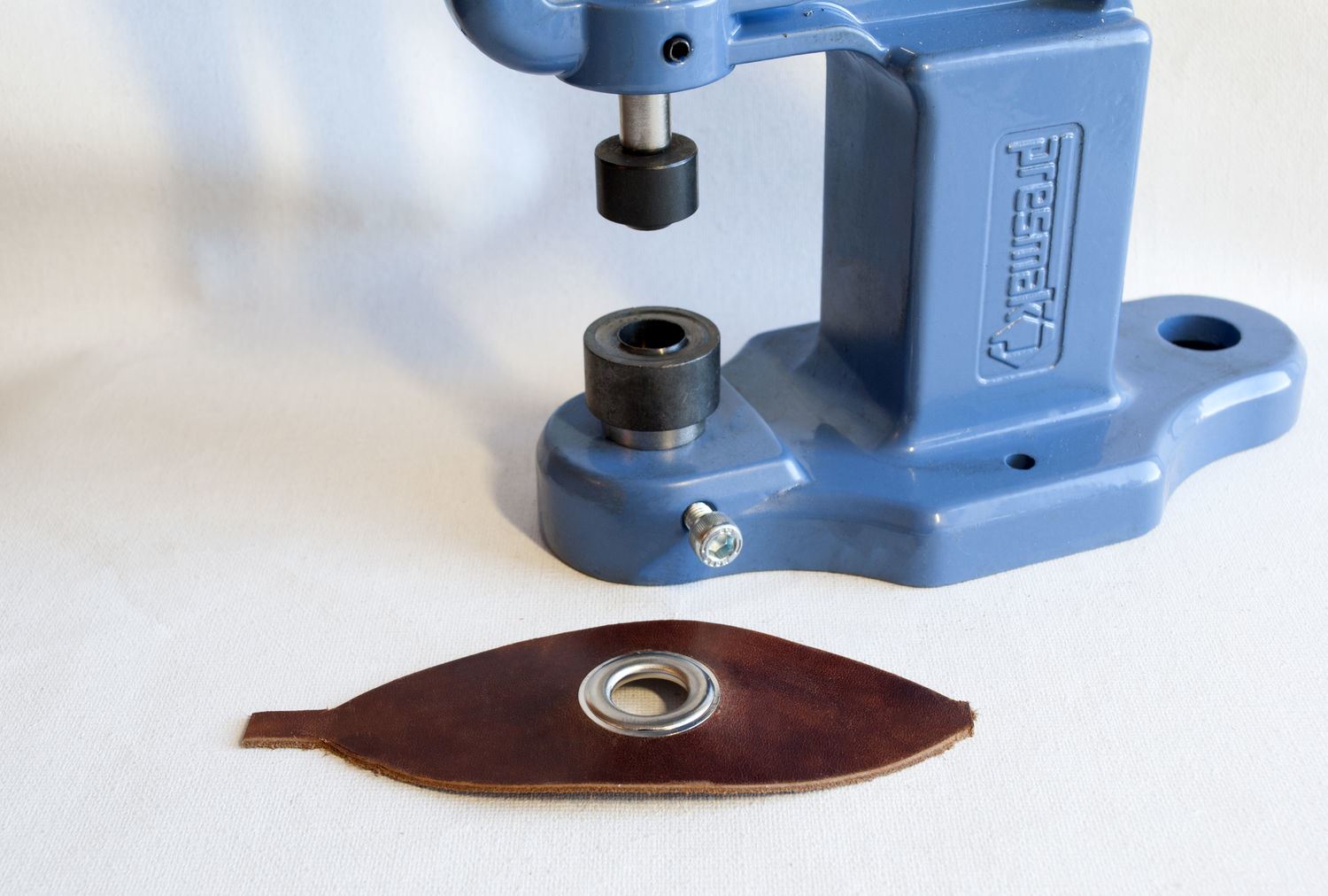 пресс для люверсов идеи фото