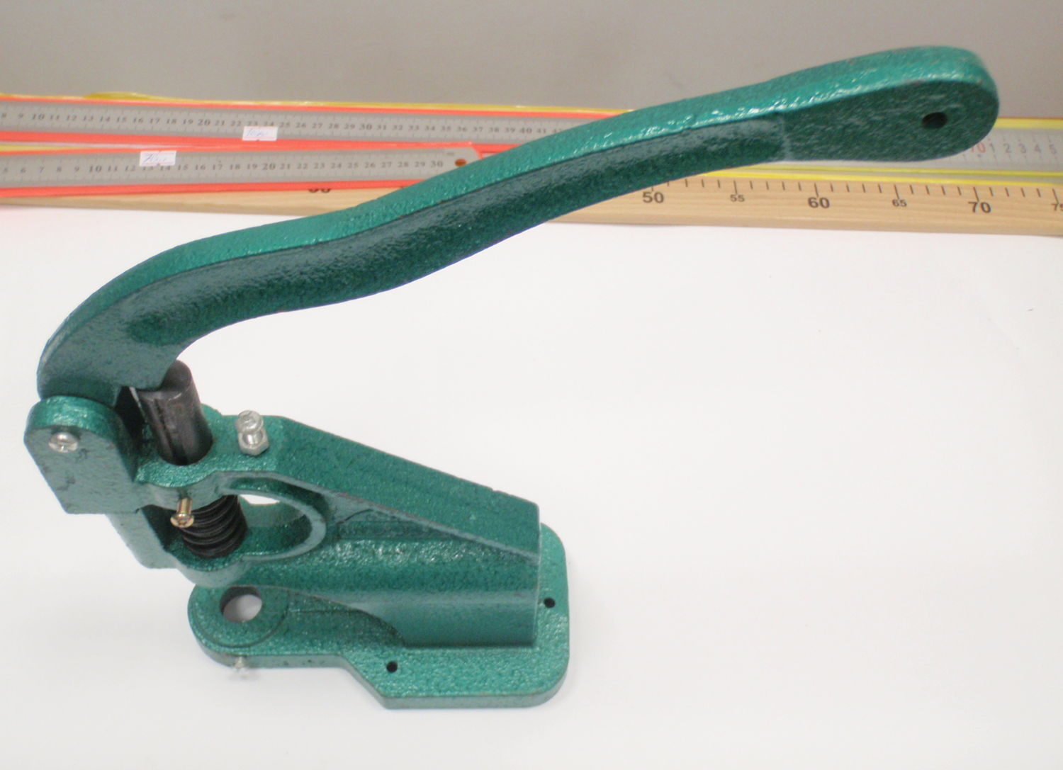 пресс для люверсов универсальный