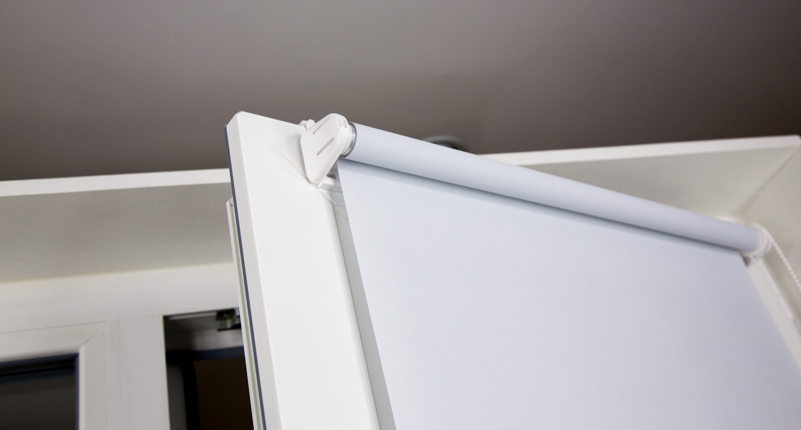 скотч или клей