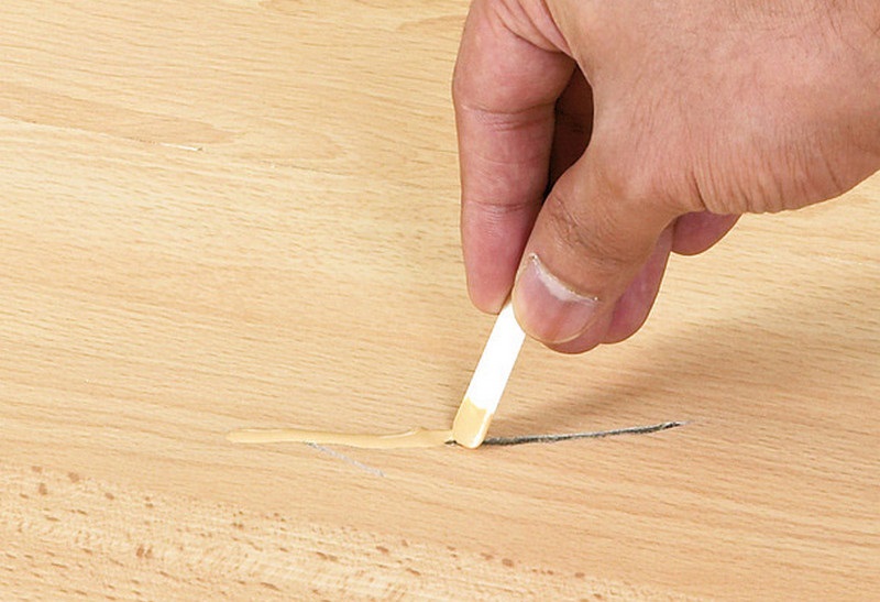 царапина на столешнице